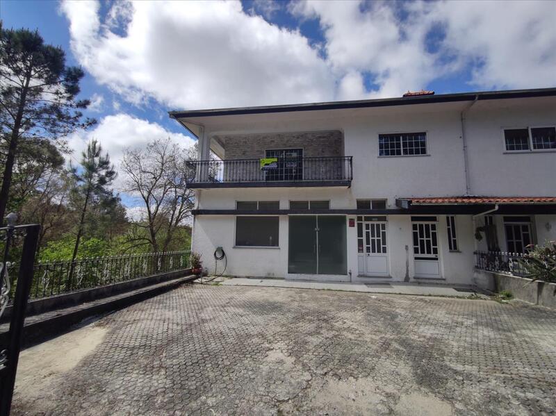 Excelente Oportunidade de Investimento - Apartamento T3 na Carregosa, Oliveira de Azeméis - Image 2