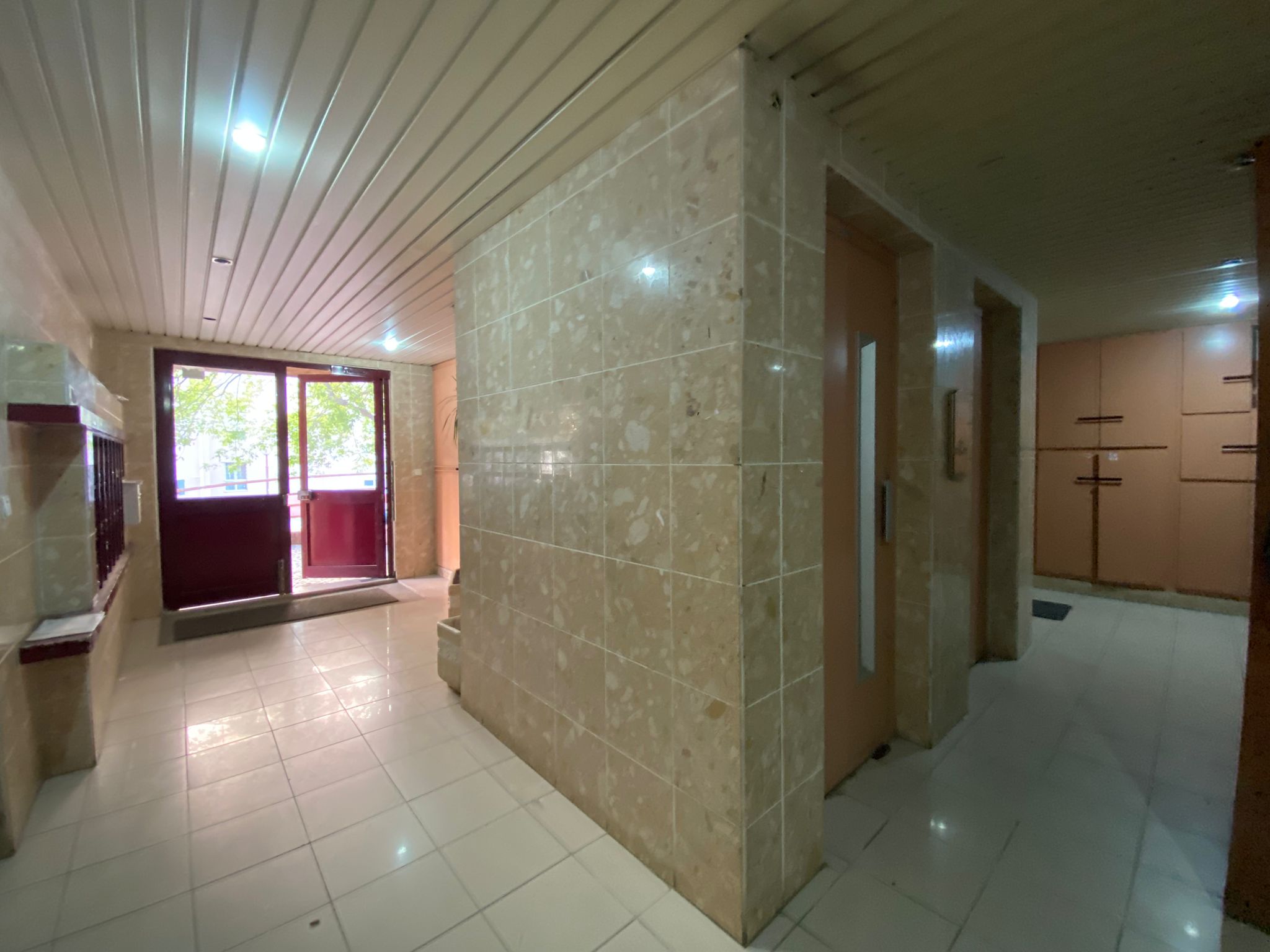 undefined - Image 3