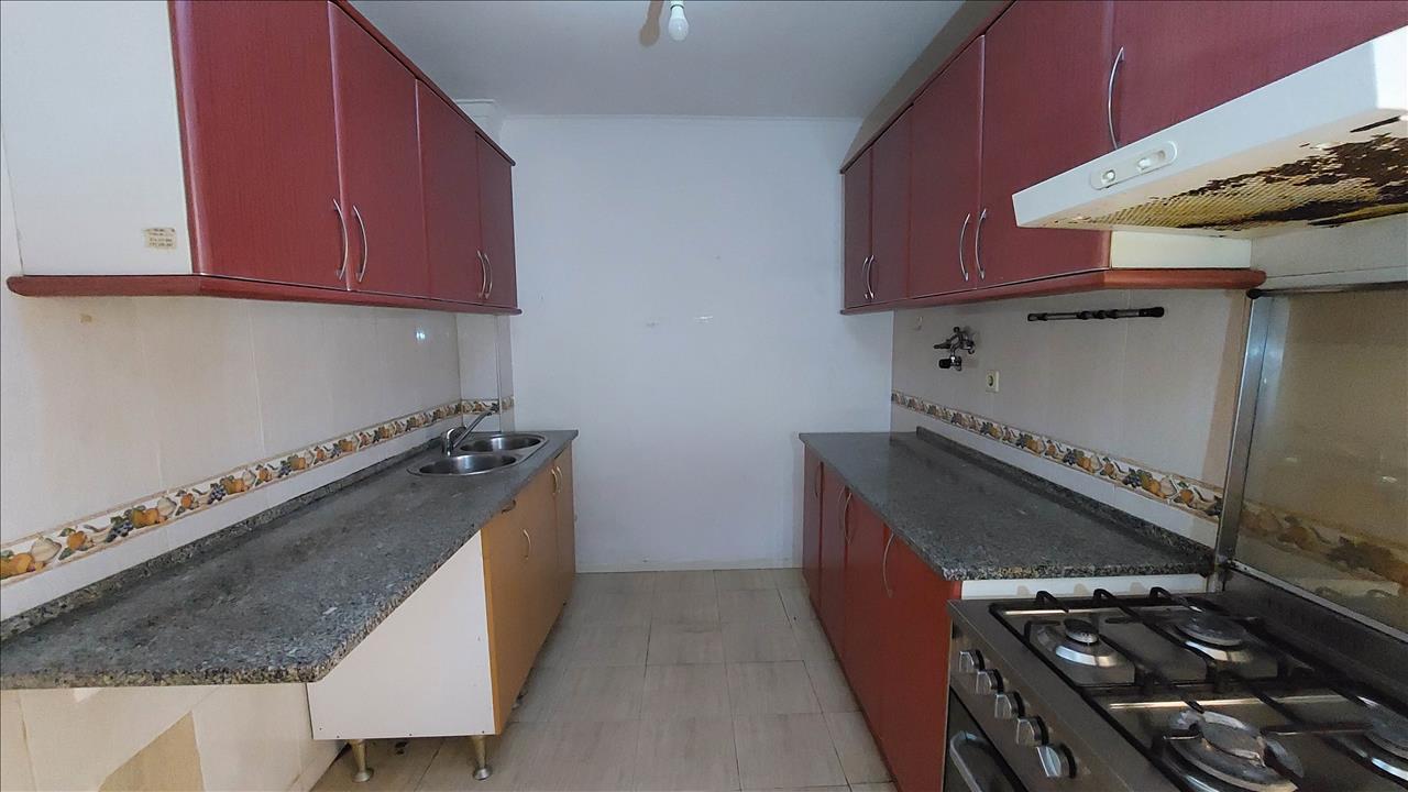 Apartamento T2 em Sintra com Elevador e Armazenamento - Image 5