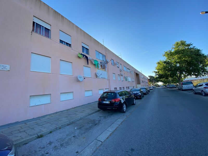 Apartamento T2 Setúbal | Imóvel Ocupado  - Image 2