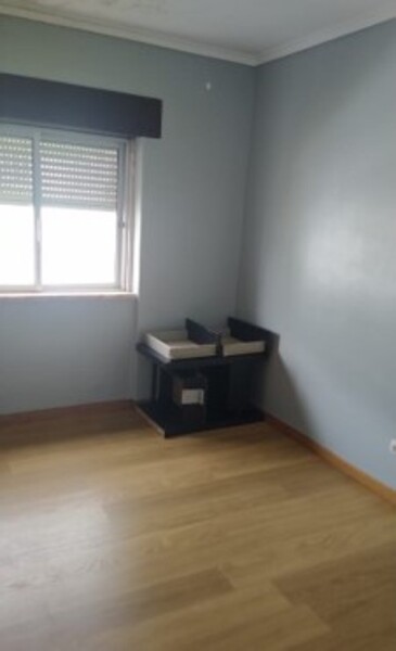 Apartamento T2 Odivelas - Image 9