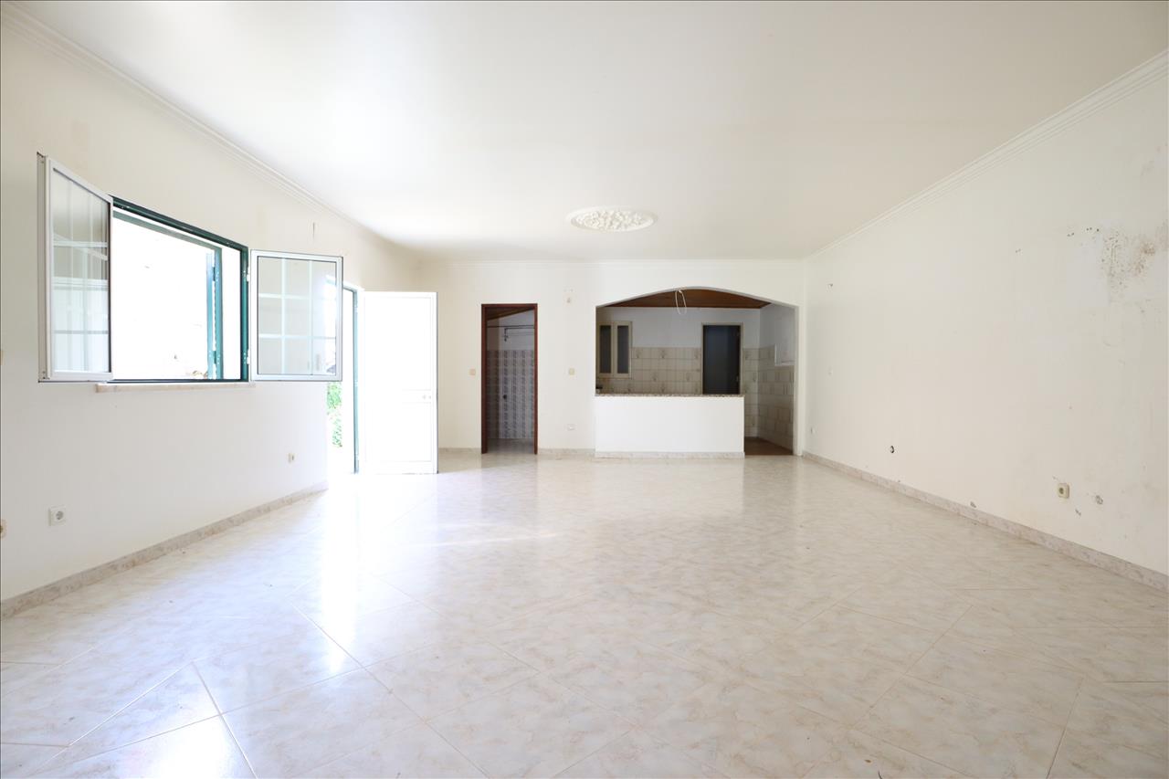 Moradia T2 em Ourém - Image 1