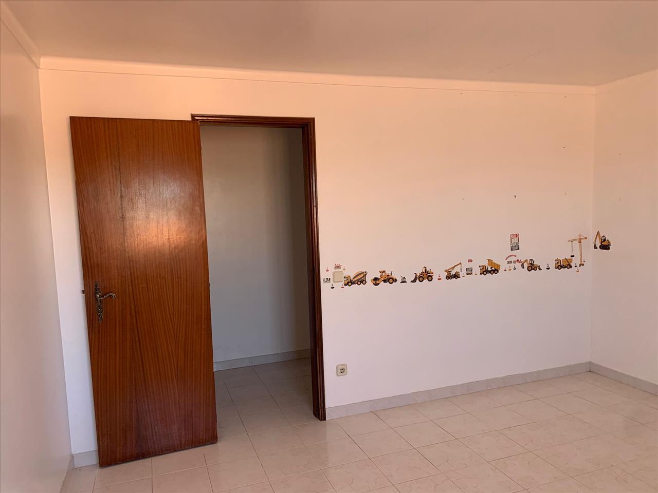 Moradia T2 em Ourém - Image 10