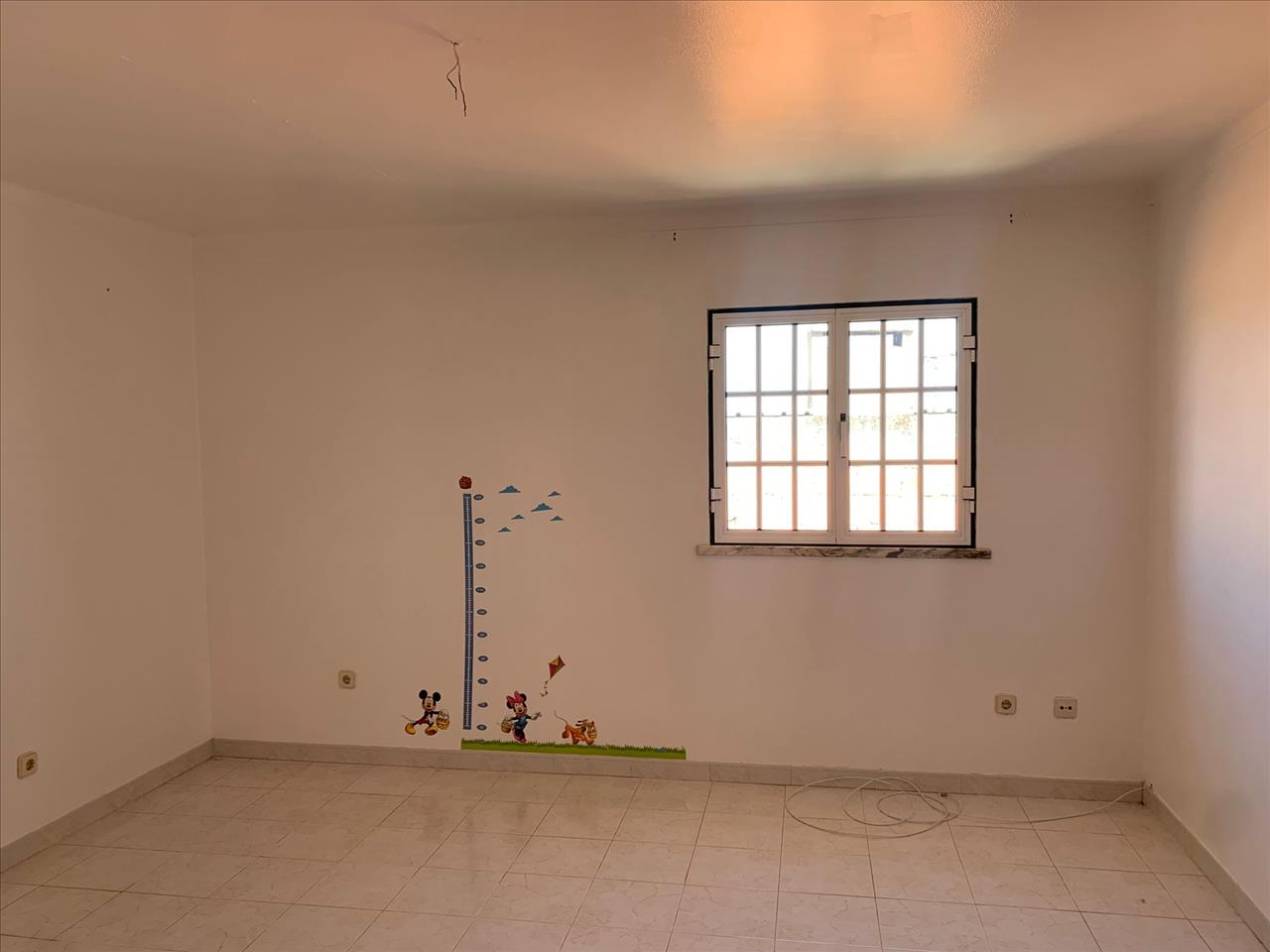 Moradia T2 em Ourém - Image 11