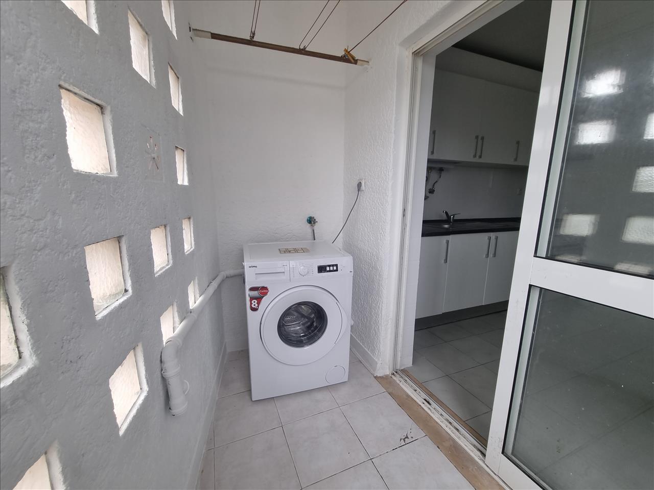 Apartamento T3 Carnaxide - Image 14