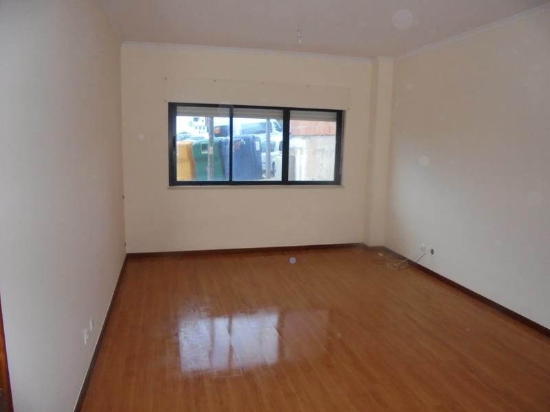 Apartamento T1 Alenquer  - Image 11