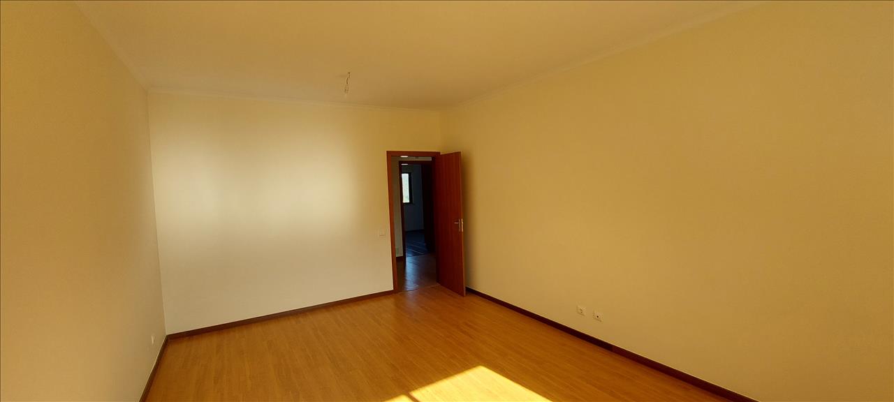Apartamento T1 Alenquer  - Image 5