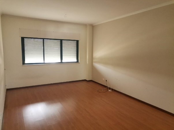Apartamento T1 Alenquer  - Image 4