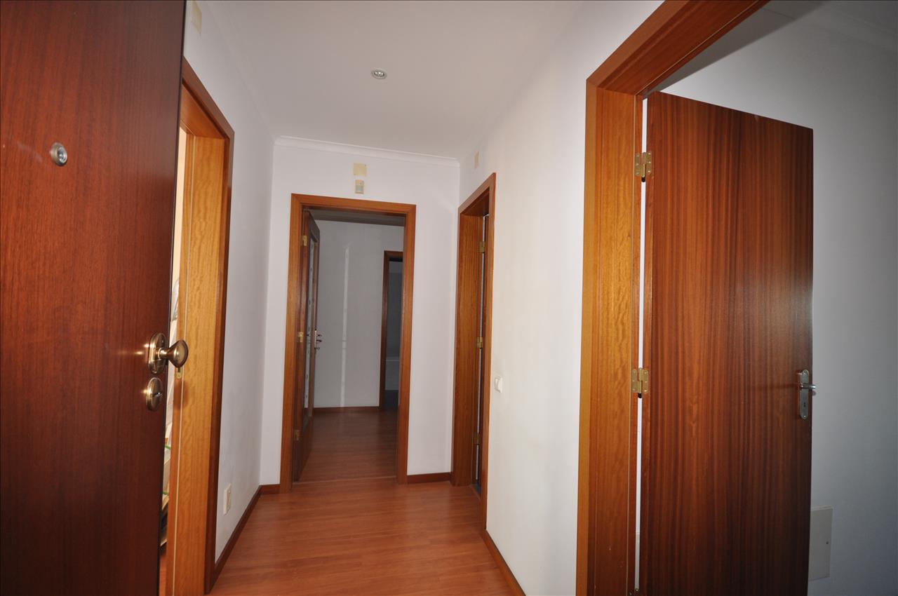 undefined - Image 6