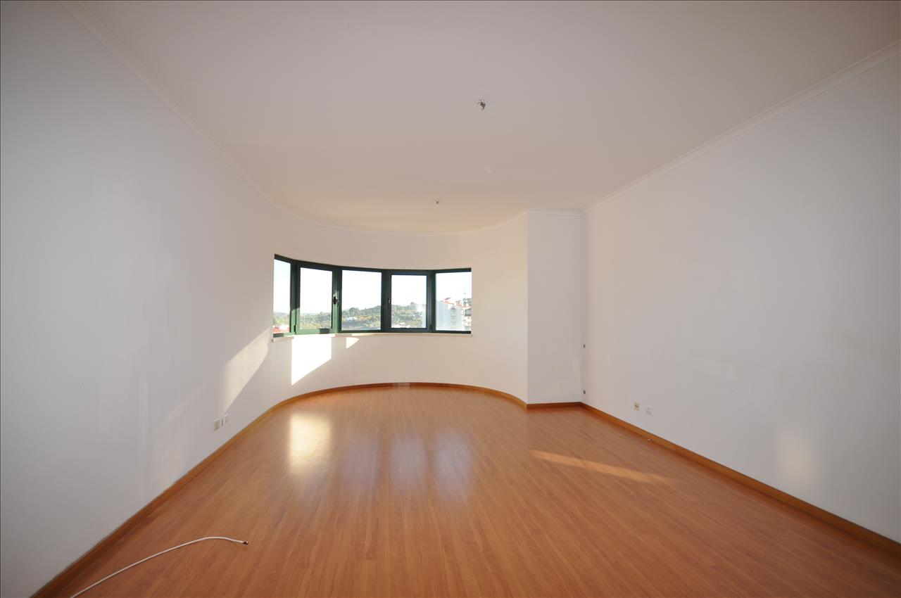 undefined - Image 3