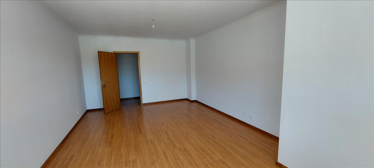 undefined - Image 8