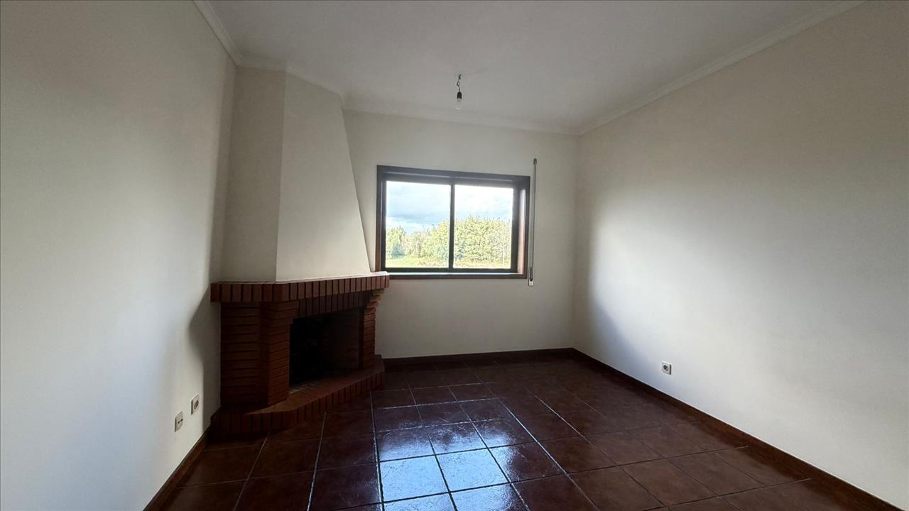 Apartamento T1 Paço de Sousa, Penafiel - Image 4