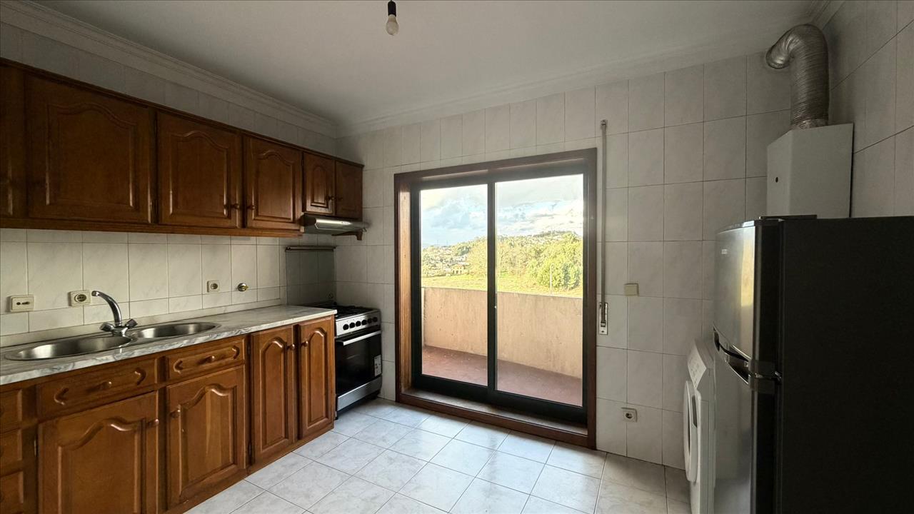 Apartamento T1 Paço de Sousa, Penafiel - Image 5