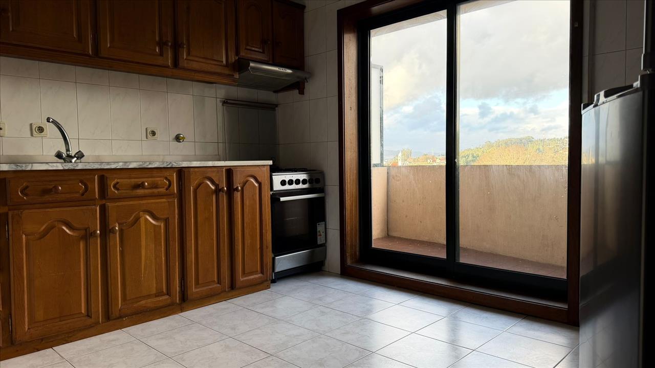 Apartamento T1 Paço de Sousa, Penafiel - Image 8