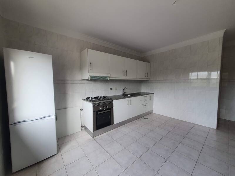 Apartamento T2 Paço de Sousa - Penafiel - Image 7