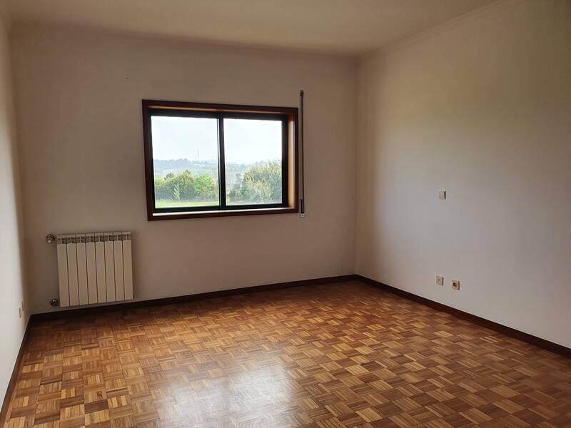 Apartamento T2 Paço de Sousa - Penafiel - Image 11