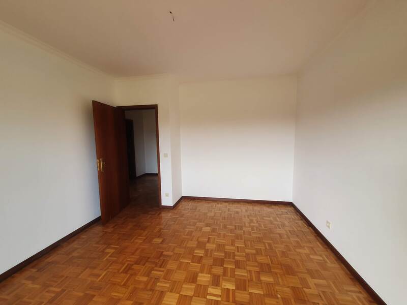 Apartamento T2 Paço de Sousa - Penafiel - Image 9