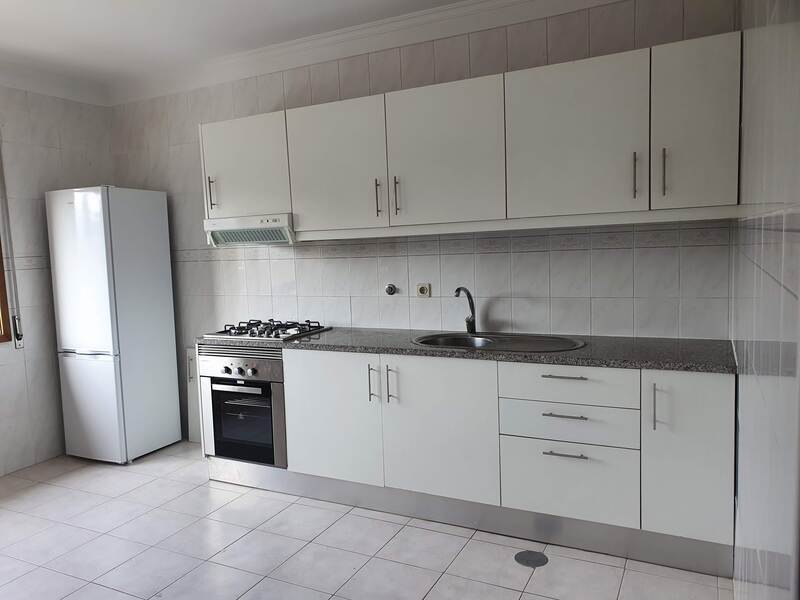 Apartamento T2 Paço de Sousa - Penafiel - Image 6