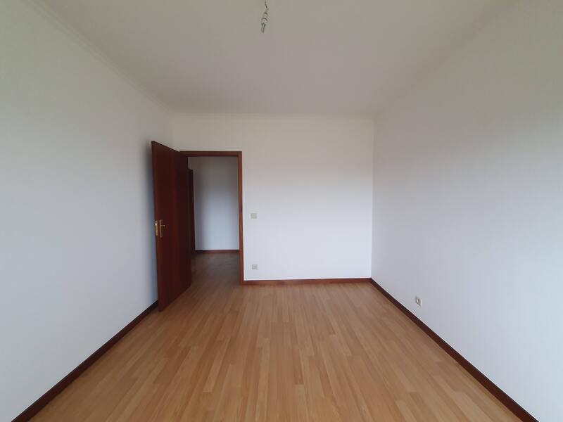 Apartamento + Arrecadação Paço de Sousa (Penafiel) - Image 6