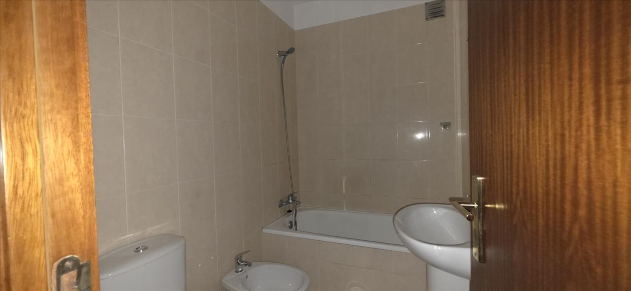 Apartamento T1 + Arrecadação Paço de Sousa (Penafiel) - Image 15