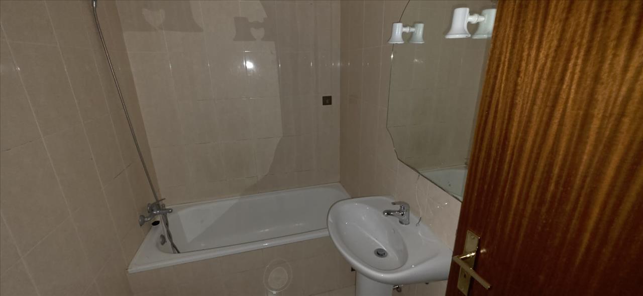 Apartamento T1 + Arrecadação Paço de Sousa (Penafiel) - Image 13