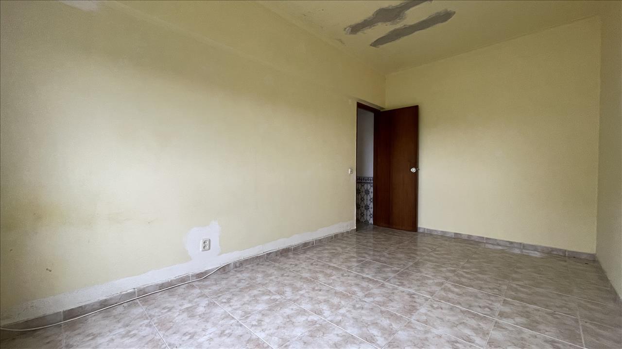 Apartamento T3, com Varanda, no Centro do Pinhal Novo - Image 11