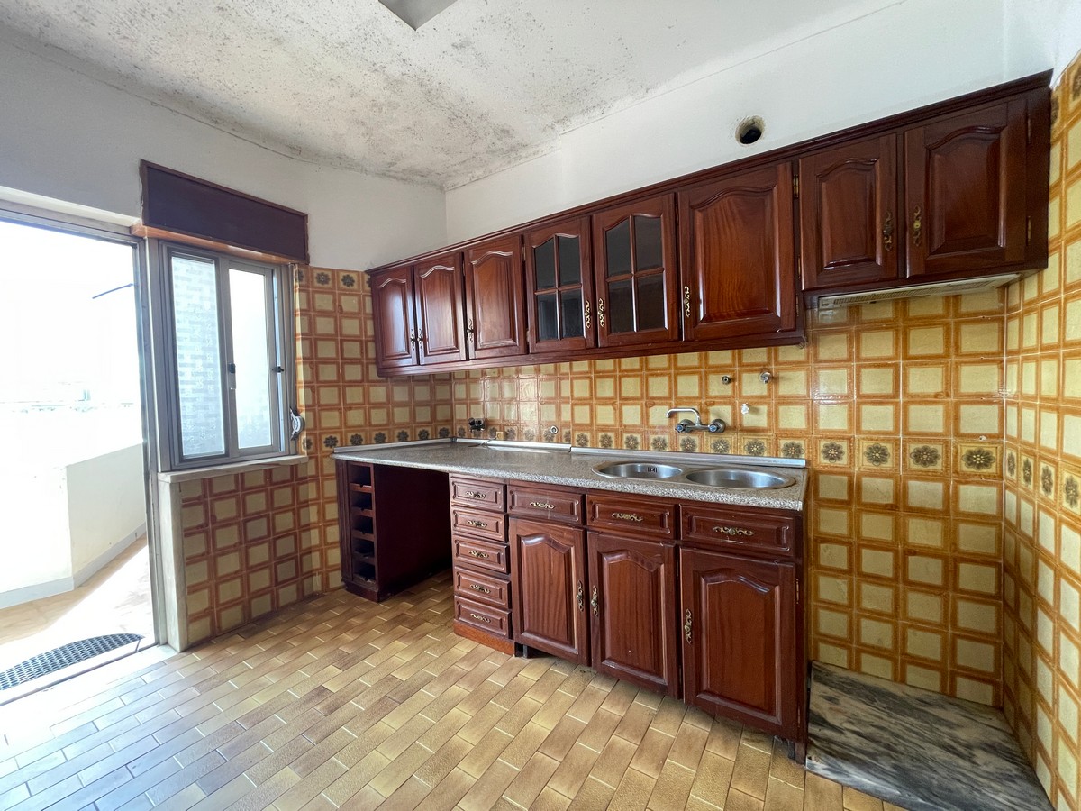 Apartamento T3, com Varanda, no Centro do Pinhal Novo - Image 7