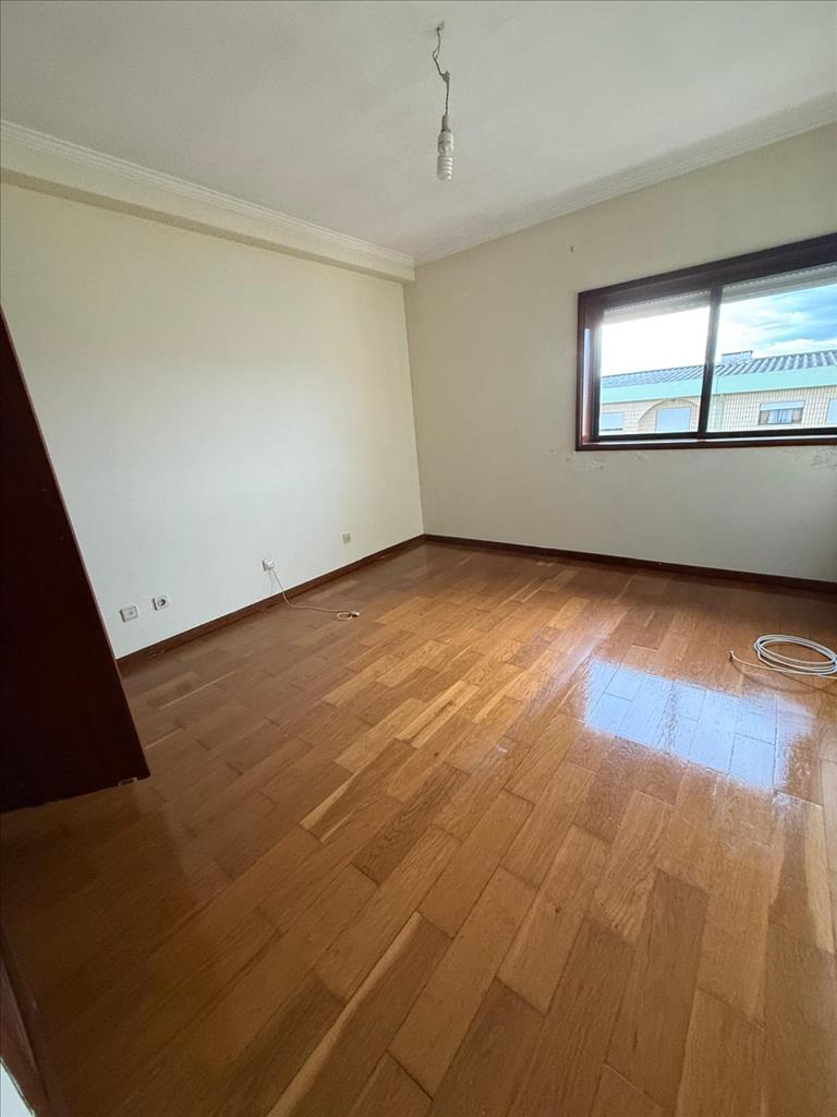 Apartamento T2 com 103 m² - Rio Tinto, Gondomar - Image 7
