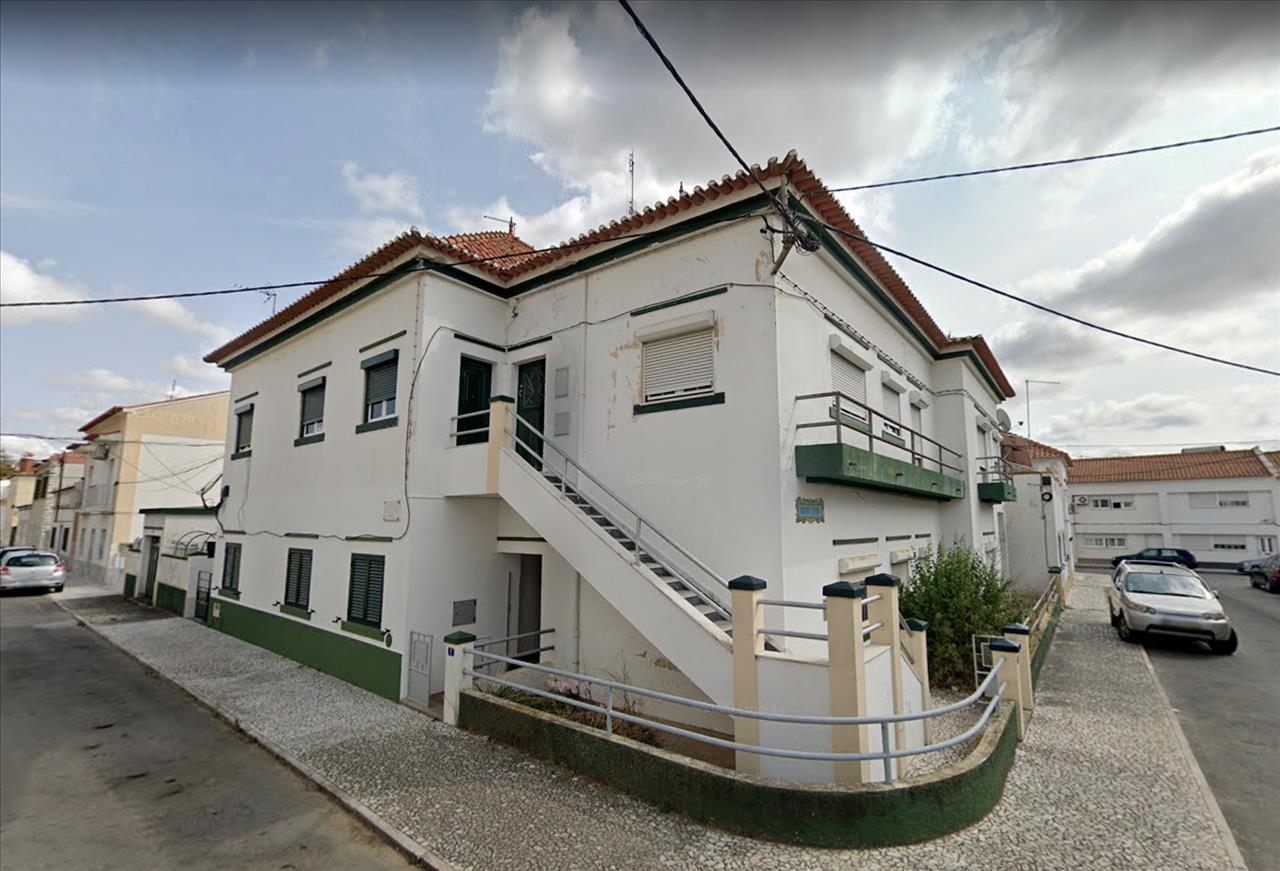 Apartamento T2 - IMÓVEL ARRENDADO | NÃO DISPONÍVEL PARA VISITAS | VENDIDO NESSA CONDIÇÃO, Estremoz - Image 1