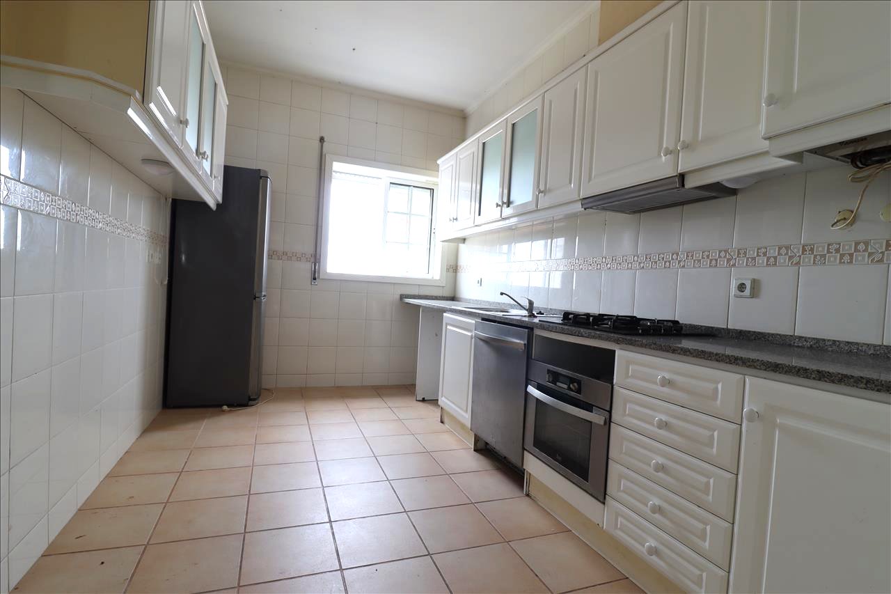 undefined - Image 6