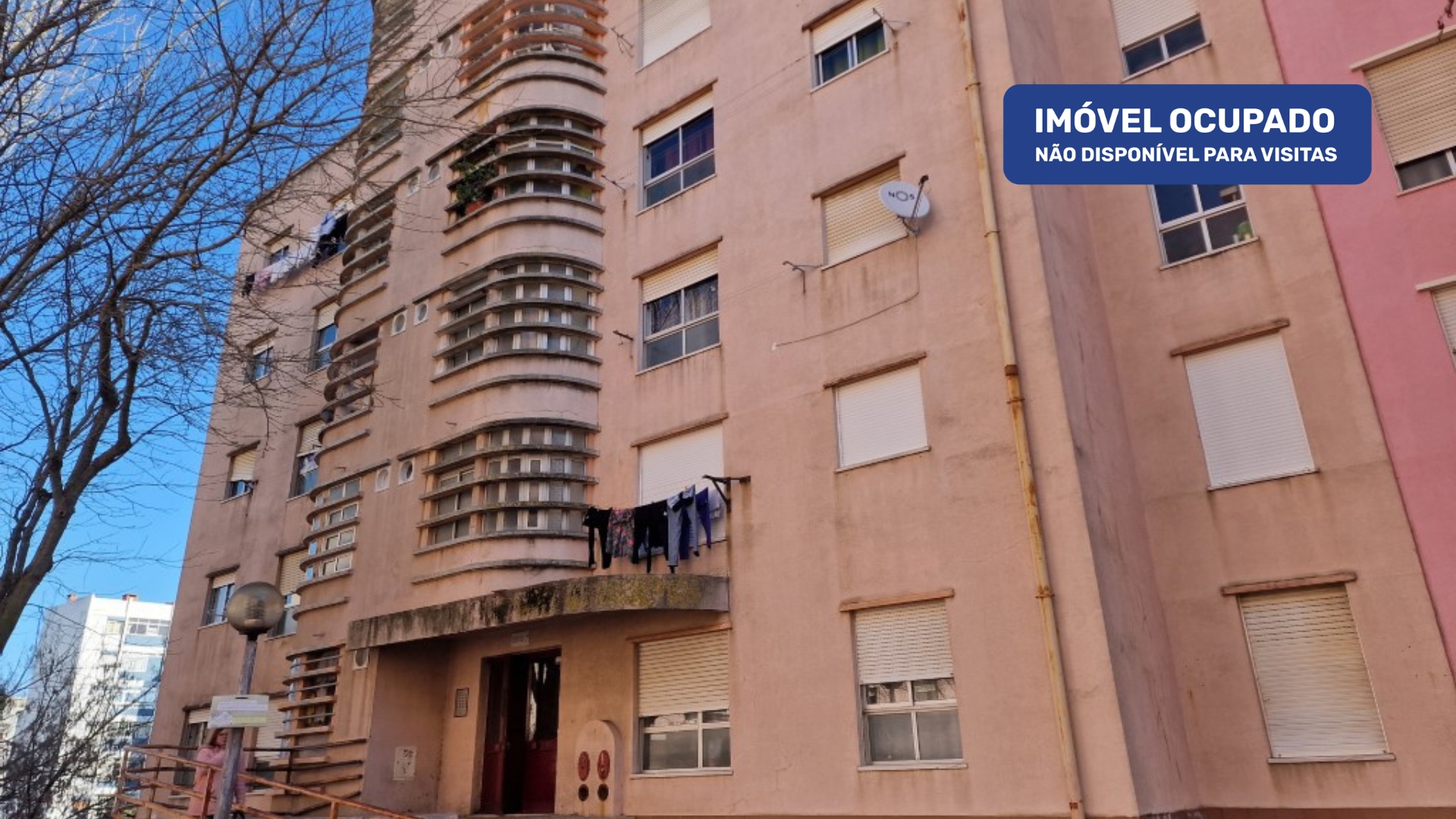 APARTAMENTO T2 OCUPADO ILEGALMENTE, EM PROCESSO JUDICIAL - Image 1